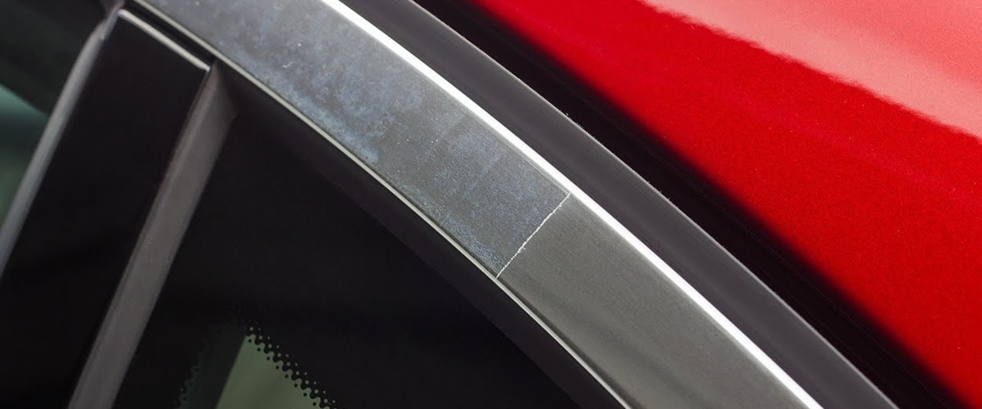 How to Repair Chrome Trim on Cars